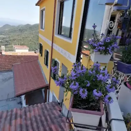 Casa Indipendente Su Due Livelli In Liguria-vista Mare 6-7 Posti *