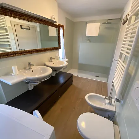 Appartement Casa Indipendente Su Due Livelli In Liguria-vista Mare 6-7 Posti Magliolo