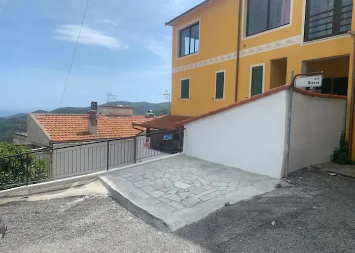 Casa Indipendente Su Due Livelli In Liguria-vista Mare 6-7 Posti Magliolo